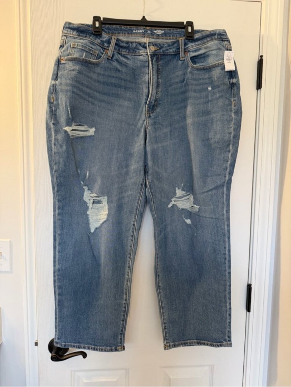 Old Navy Women's Boyfriend Jeans - Medium Blue Distressed